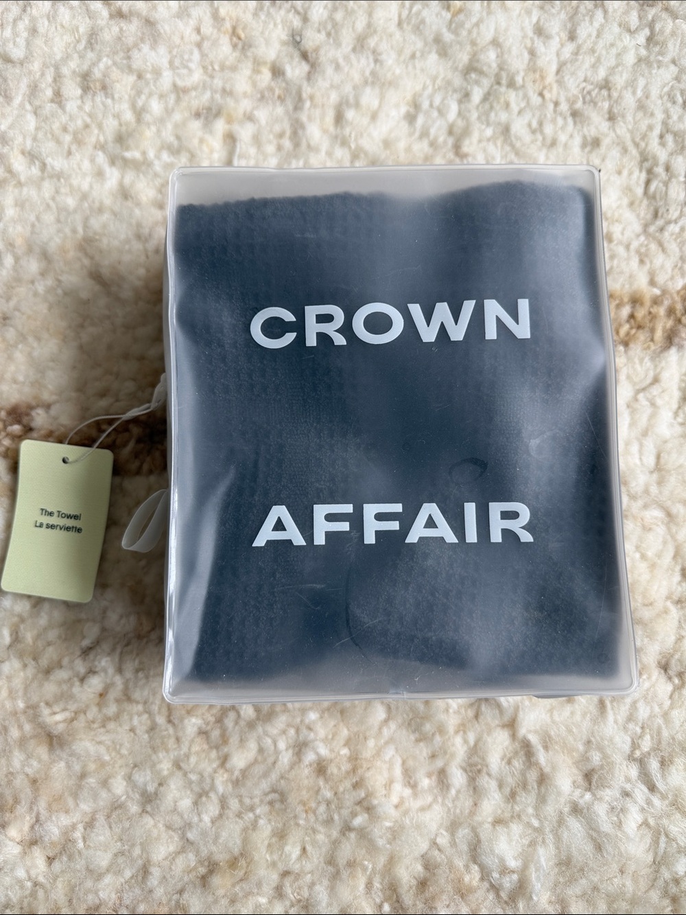Crown Affair The Towel La serviette